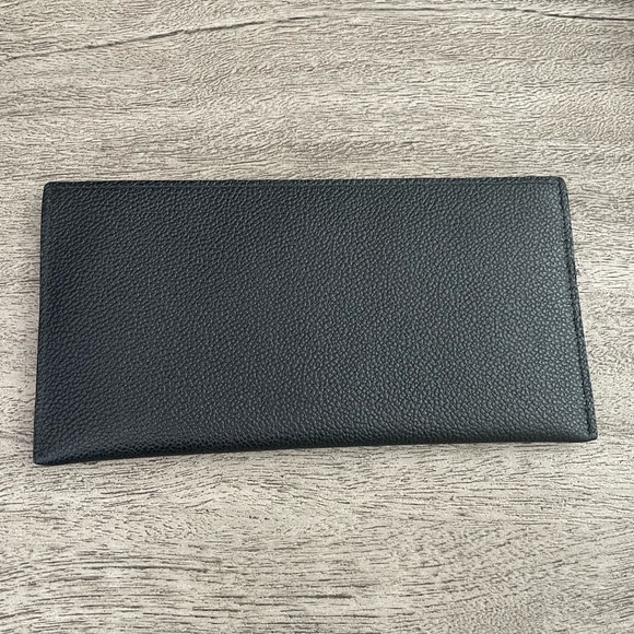 Louis Vuttion Wallet - Picture 3 of 3
